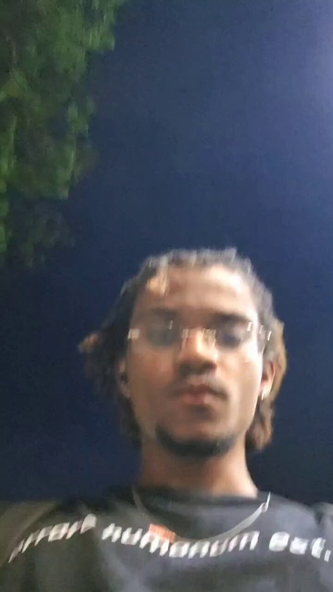 eu quando sou um professor que ganhou o selo de superprof depois de 517282 aula de PLA ministradas em 1 mês e foi comprar xeque-mate de melancia pra comemorar minha conquista fodasse a polícia