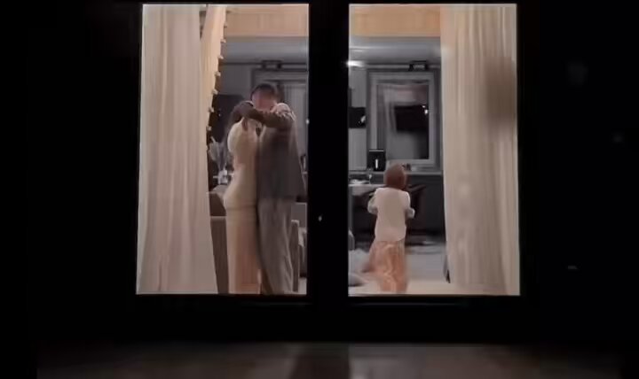 insan ehlini bulup köşesine çekilmeli çünkü dünya çekilecek bir yer değil