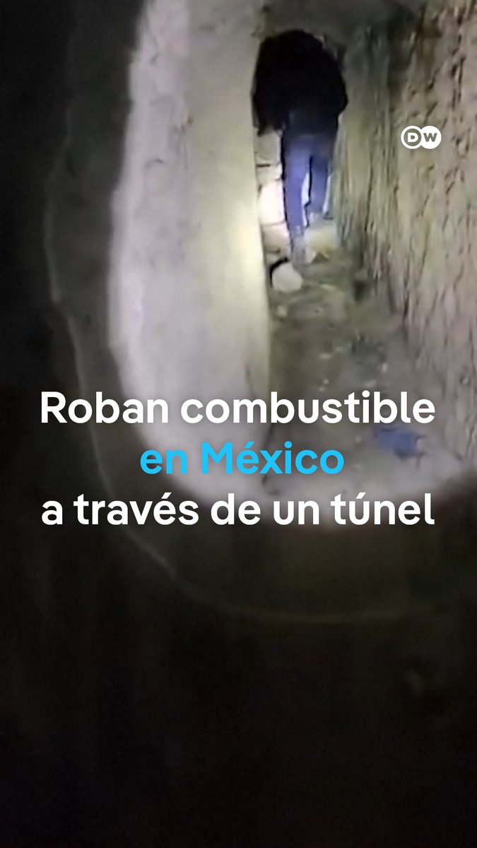 Descubren en México un túnel clandestino conectado a un oleoducto de Pemex Autoridades mexicanas descubrieron esta semana un túnel utilizado para robar combustible de un ducto estatal, ofreciendo una inusual mirada a una larga batalla contra un comercio clandestino a menudo dominado por el crimen organizado. El túnel, de 22 metros de longitud, fue descubierto a las afueras de una vivienda en una zona rural del estado de Hidalgo, cerca del pueblo de Tepetitlán.