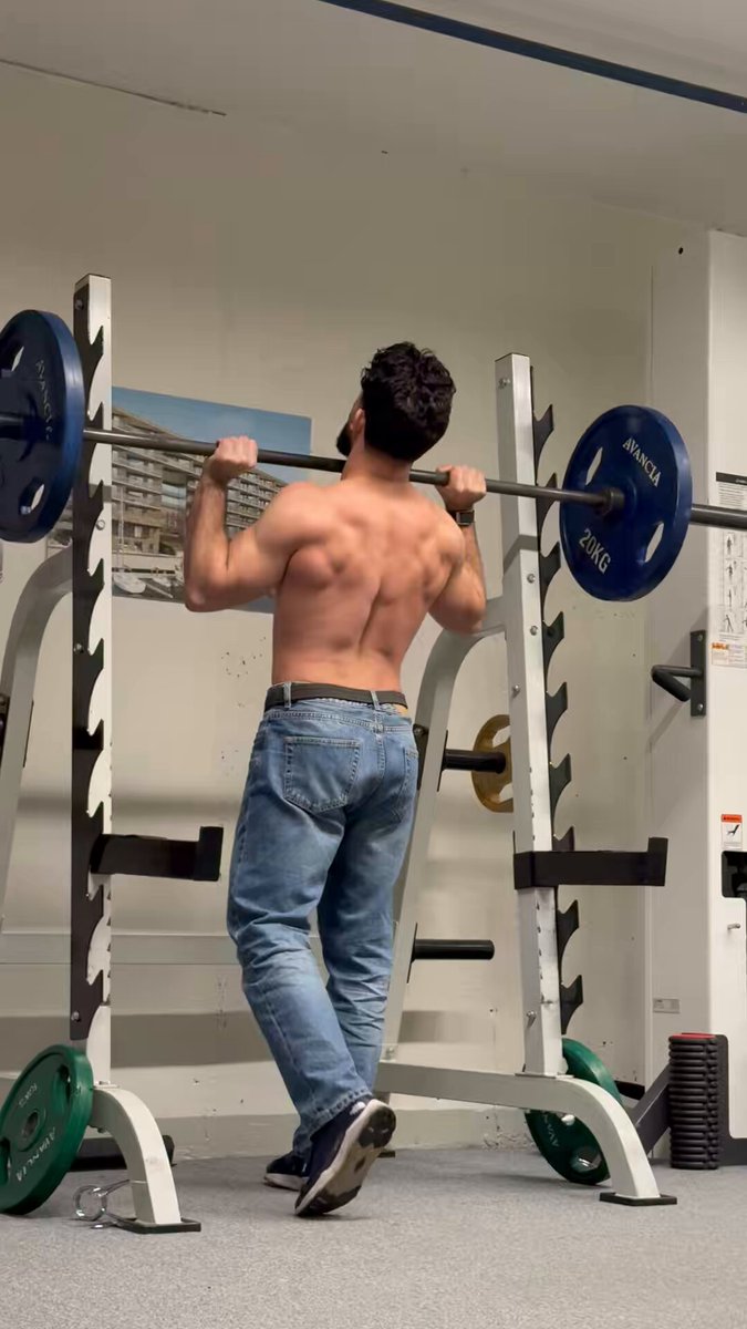 60kg shoulder presses Choc milk fueled an insane sloppy 9 sec grind