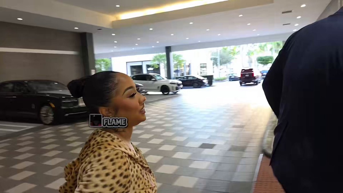 Right after Blueface’s mom, Karlissa, goes off on Ari Fletcher, claiming the $600,000 Rolls-Royce Moneybagg Yo got her for Valentine’s was fake, Ari Fletcher is now live on twitch showing off how she is about to pick up they car karlissa claimed was fake from the dealer shop🫣🥀
