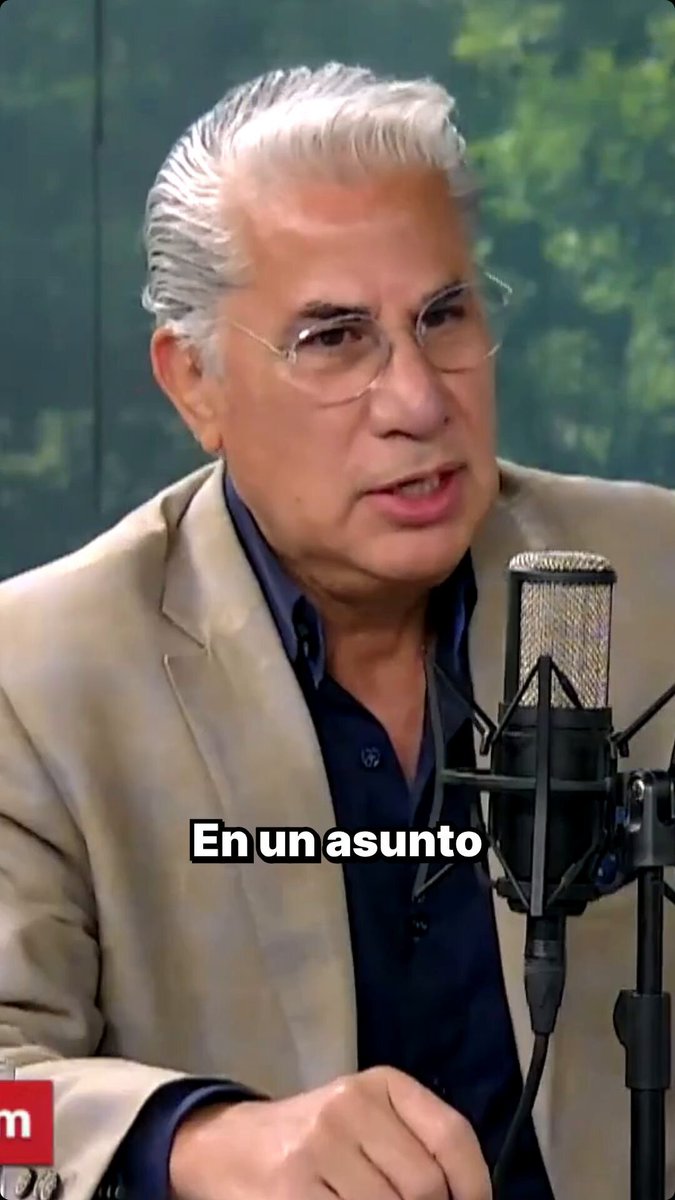 Reto públicamente al exgobernador Francisco Javier García Cabeza de Vaca a que denunciemos juntos ante la Fiscalía de Nueva York y la FGR para que se investiguen a fondo los vínculos señalados públicamente entre su cuñado José Ramón Gómez Leal, hoy senador de Morena, y la red de Sergio Carmona, el llamado "Rey del Huachicol". Como gobernador de Tamaulipas tuvo todo el aparato del Estado para investigar y aclarar estos hechos. Hoy la pregunta es simple: ¿está dispuesto a que se revise todo, sin excepciones? Desde 2021 denuncié públicamente a los llamados "carmonizados" en Tamaulipas, dentro y fuera de Morena, incluyendo a Mario Delgado, Américo Villarreal y al propio Fco. Cabeza de Vaca. Mi posición ha sido siempre la misma: que se investigue a todos, sin privilegios.