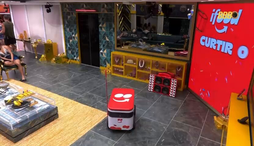 o olhar entrega que a diva não vive sem mim aqui fora #iFoodNoBBB26 #BBB26