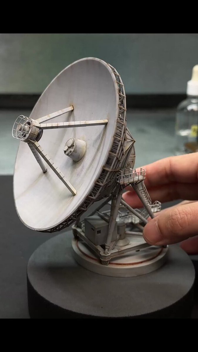 1ヶ月ほどかけて作った電波望遠鏡 くるくる回ります（手動）