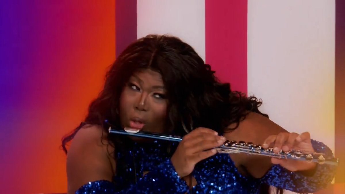Blame it on the juice! 🤭 KENYA “Peaunt Butter” PLEASER #DragRace