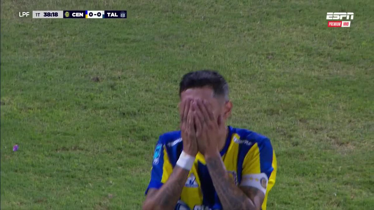 Si Di Maria hacía este gol en el primer tiempo, me iba de la cancha, ya no había nada mejor que ver. Es abismal la diferencia de él con cualquier otro jugador del futbol argentino. Dejen de joder y respeten la entrega que da este tipo partido a partido.