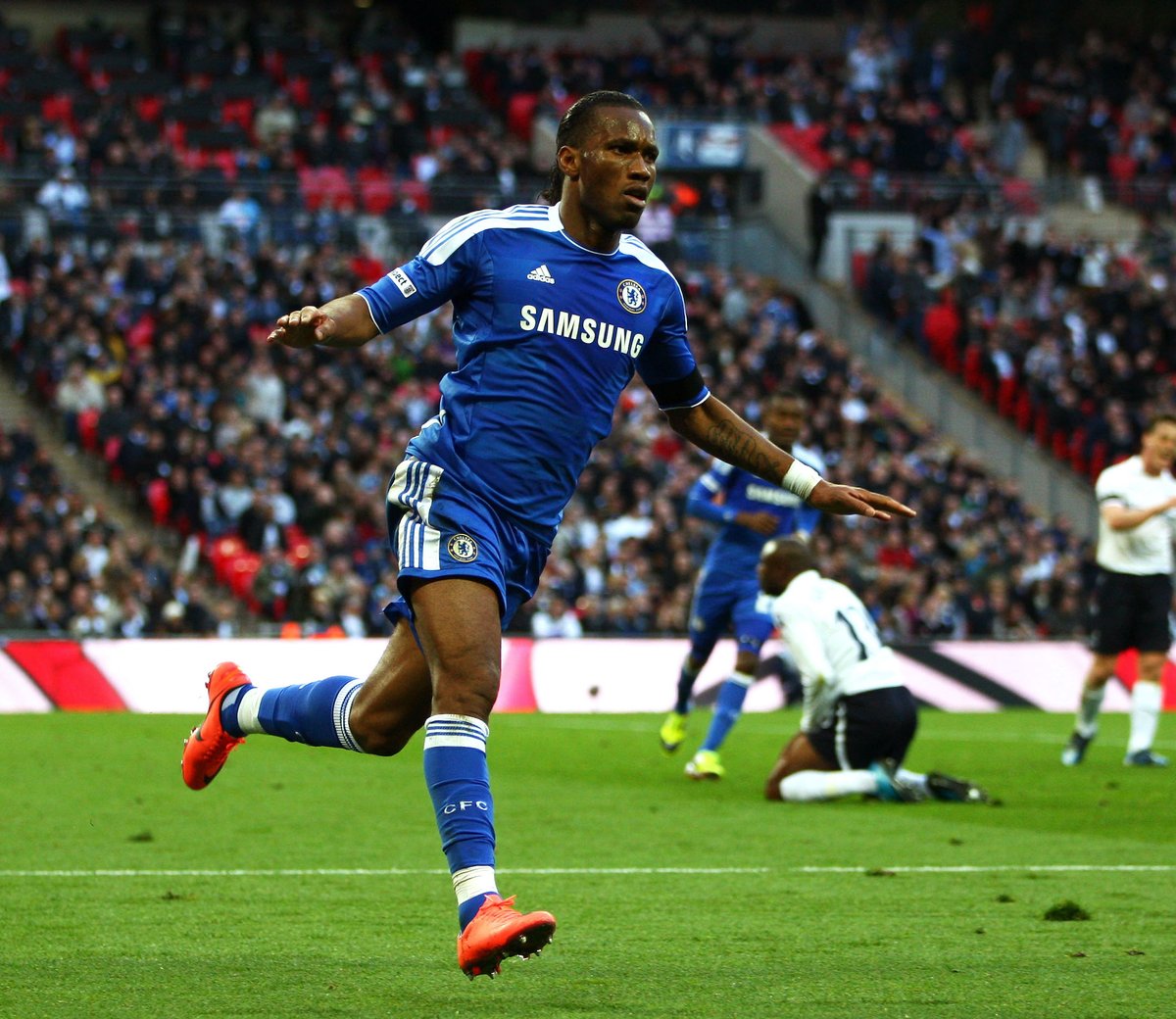 🇨🇮🚀 #GoalOfTheDay | Didier Drogba vs Tottenham (2012)