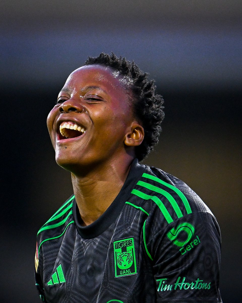 Just Tembi Kgatlana running past everyone and scoring. She is who she thinks she is! 🎥 Club Tigres Femenil 🐯