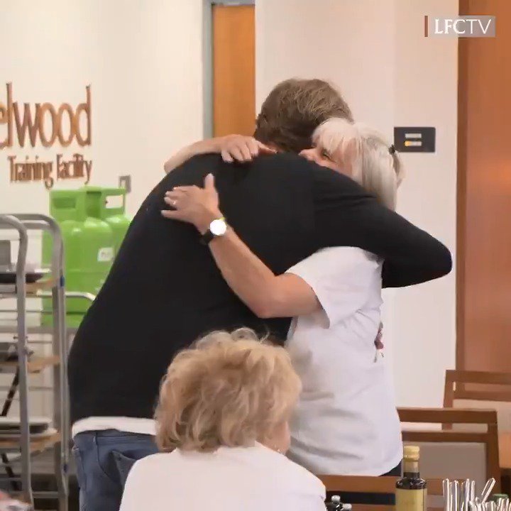 Benefit kerja untuk Liverpool 2015-2024: Klopp Hug 🤗❤️