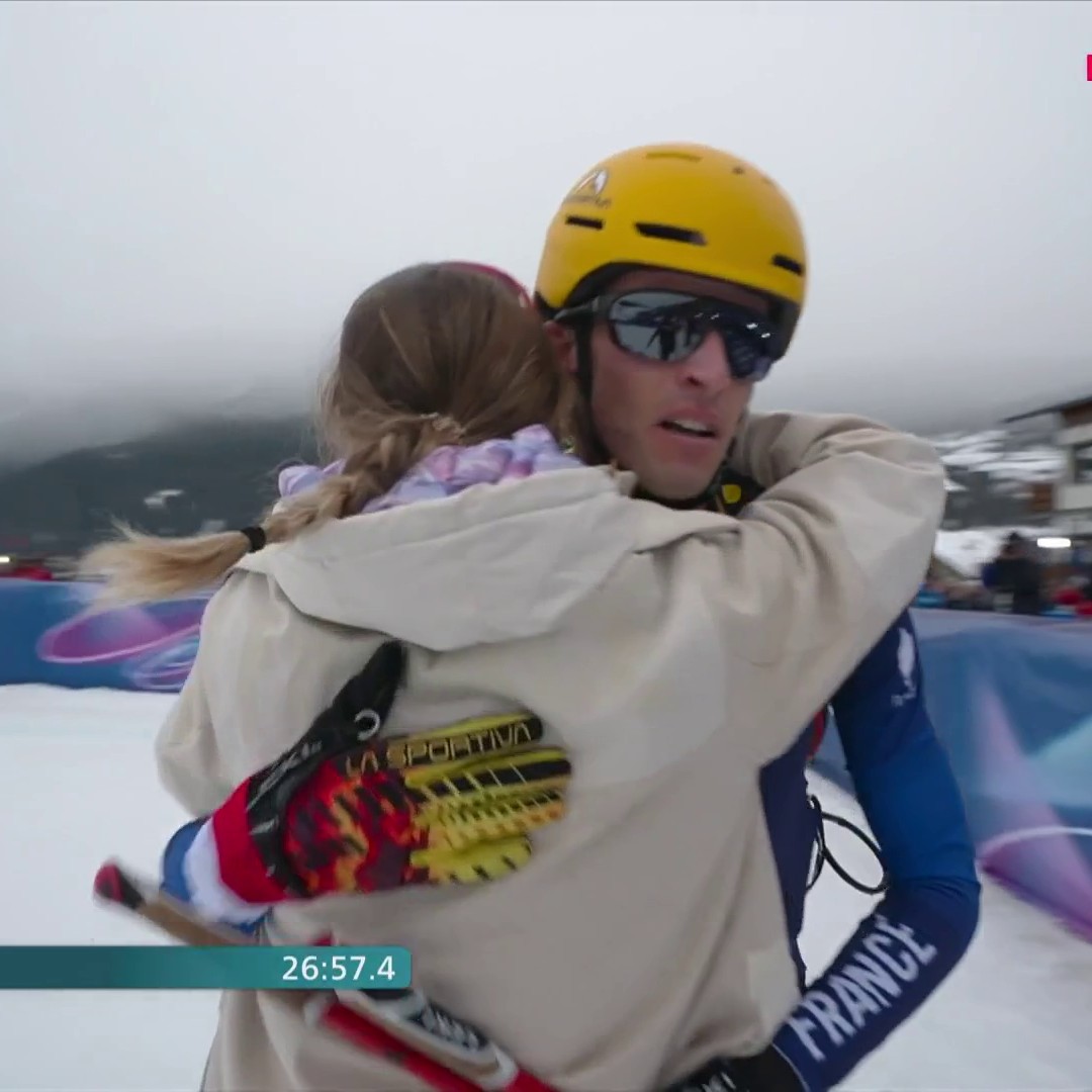 Emily Harrop 🇫🇷 et Thibault Anselmet 🇫🇷 sont champions olympiques 🏅 du relais mixte en ski alpinisme ! 🤩 Suivez les Jeux Olympiques de #MilanoCortina2026 en intégralité sur Eurosport et HBO Max