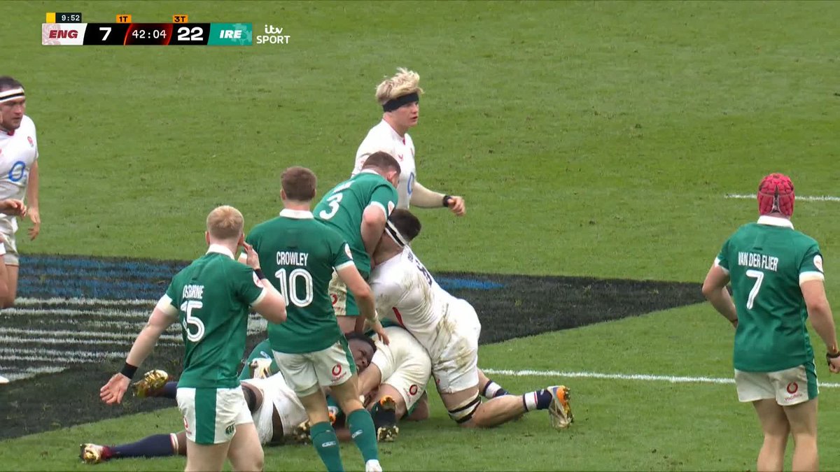 Was this a rugby collision? Maro Itoje argues that Tadhg Furlong makes contact with Tom Curry's head