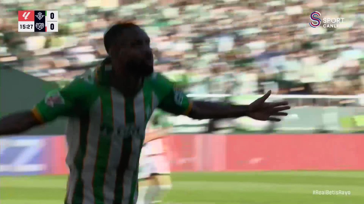 Betis, Bakambu ile 1-0 öne geçiyor!