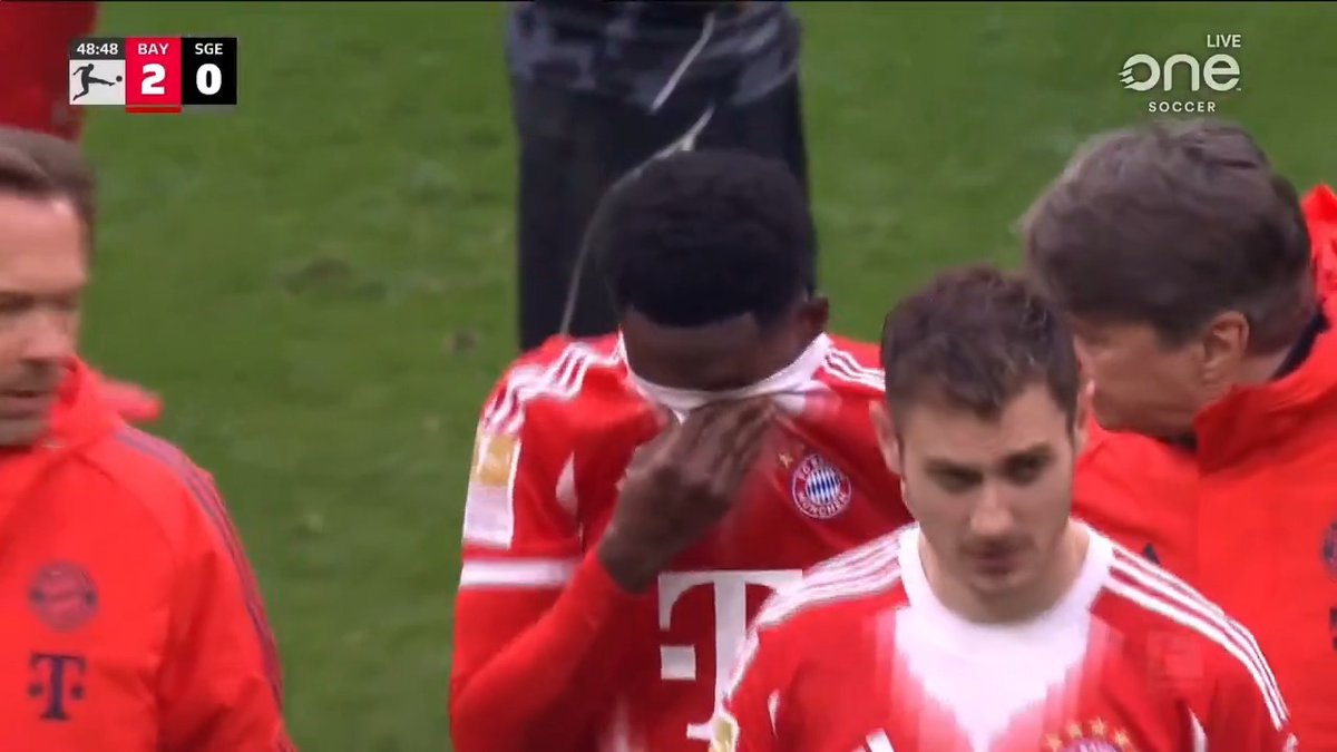 Oh no... 😰 Alphonso Davies comes off injured with shirt over his face, looking heartbroken as his Bayern teammates console him 💔 The CanMNT 🇨🇦 captain goes straight down the tunnel, but walked off on his own accord – we'll provide updates as we get them