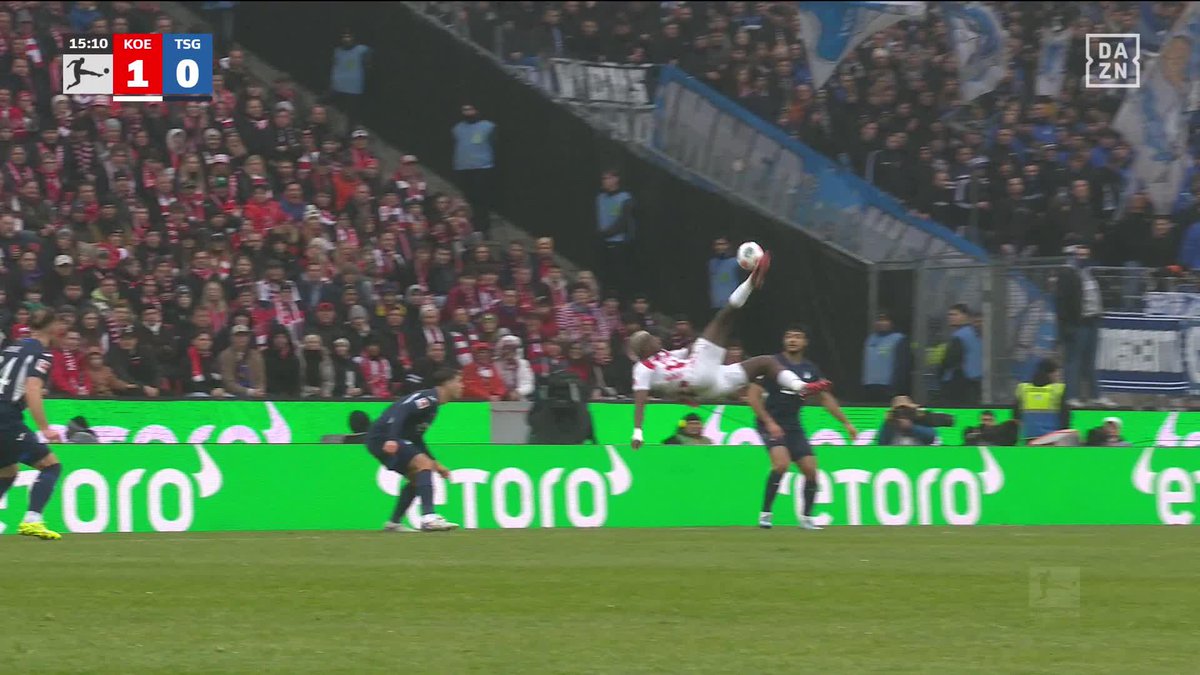 Con ustedes, EL MEJOR GOL DE LA BUNDESLIGA🔥🔥 Ragnar Ache se ha pasado el juego con una chilena de ESCÁNDALO🤯 Pasen y disfruten💎 #BundesligaEnDAZN 🇩🇪