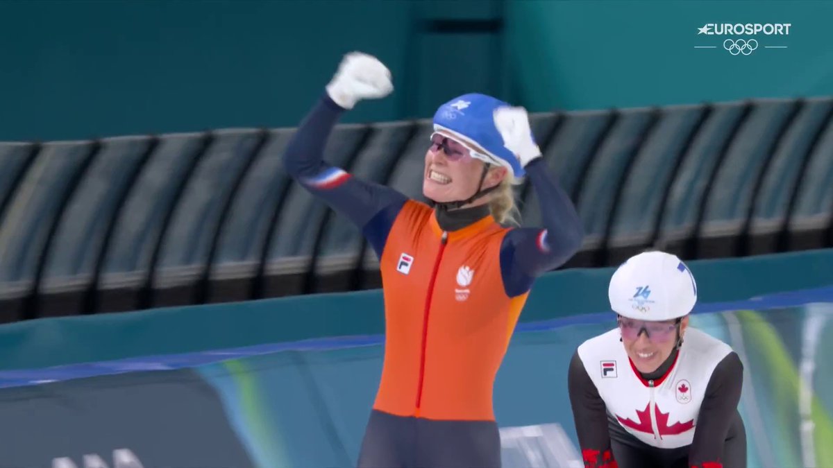 🔥🇮🇹 | Wat een schaatstoernooi! Wat een Olympische Winterspelen! Marijke Groenewoud rondt het werk van Bente Kerkhoff perfect af op de massastart. Ons kleine Nederland staat op 10 gouden plakken! #MilanoCortina2026 Winterspelen 👀 HBO Max