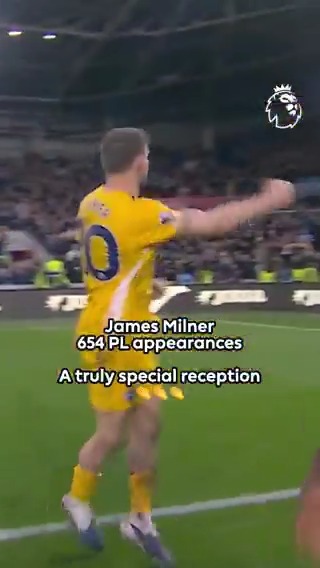 A special reception for the 🆕 Premier League record holder 👏 🫡 James Milner