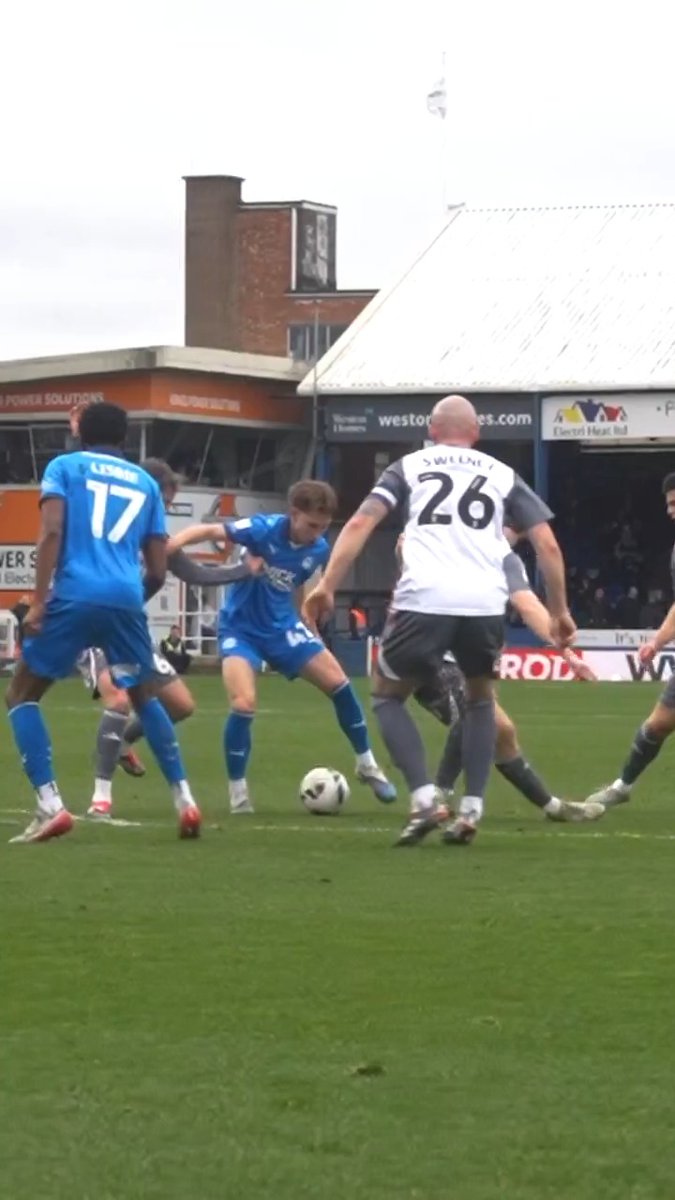 Ball? Glued. Defender? Turned. First start? Goal. Patryk Sykut dancing through the box to put the boys ahead 🕺... #pufc