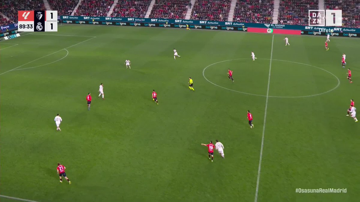 Osasuna derrotou o Real Madrid nos descontos.