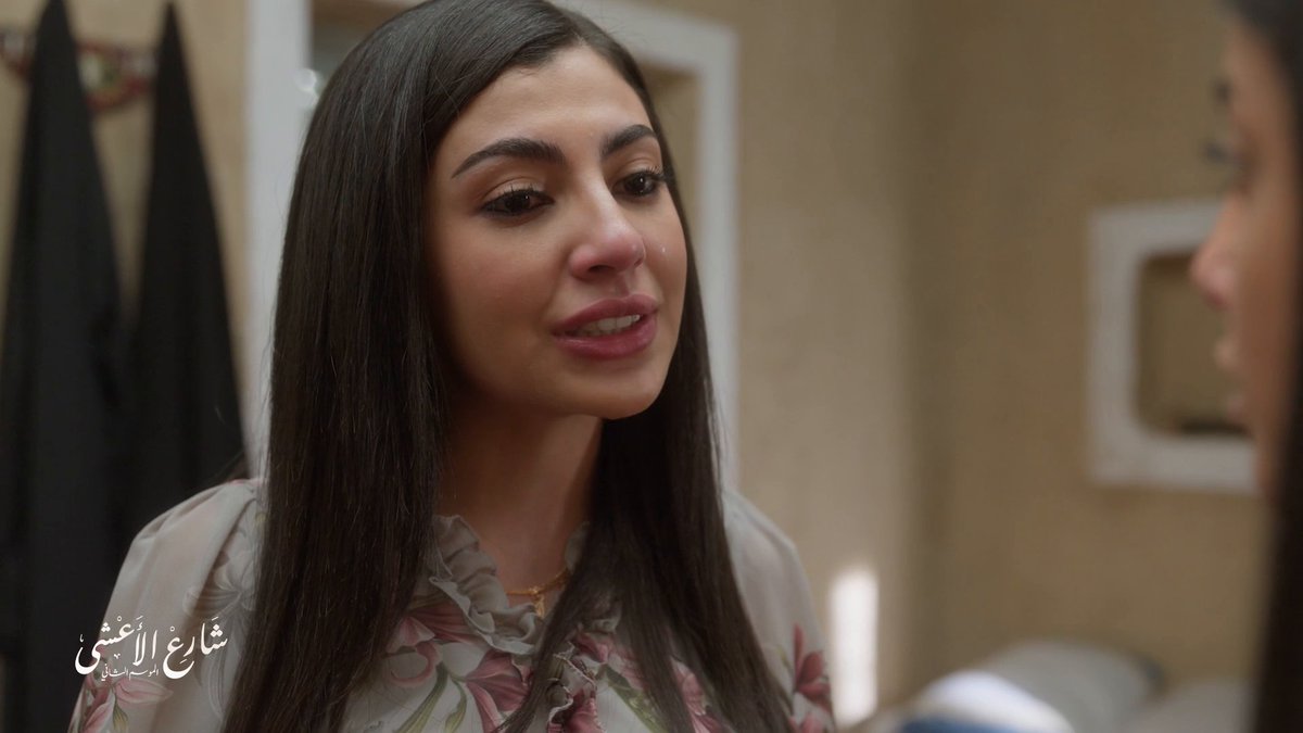 عواطف تلوم عزيزة ووالدها يكتشف حقيقة محاولتها الهروب مع رجل غريب! مسلسل #شارع_الأعشى يعرض يومياً الساعة 10 مساءً بتوقيت السعودية على MBC1 #رمضان_يجمعنا لمتابعة البث المباشر مجاناً على MBC شاهد