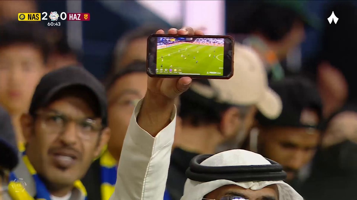 اقسم بالله جنون.. لهذا الشيء عشقنا كرة القدم! شاهد فرحة وجنون جماهير النصر في الاول بارك بعد هدف الاتحاد التعادل ضد الهلال وتصدر النصر للدوري رسميًا! يخرب بيت الجنون! 💛💛💛💛💛😱😱😱😱