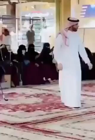 وفي ليالي رمضان !! الان لم اعد اعرف من "هي" الرجل ومن "هو" المرأة ؟؟