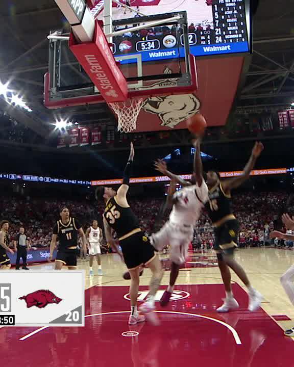 BILLY. HOW?! ๐คฏ Arkansas Razorbacks Menโs Basketball ๐ x ๐บ ESPN