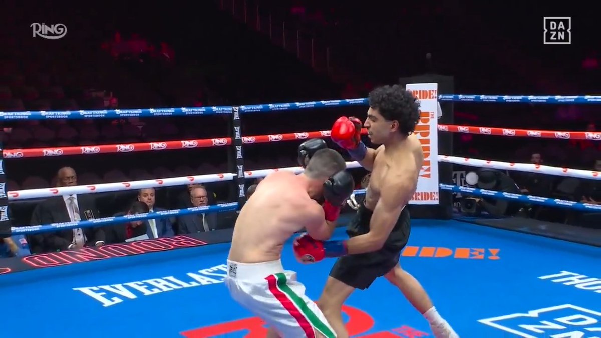Mohammed Alakel made it look easy 💪 #TheRingHighStakes | LIVE NOW | Live Exclusively on DAZN | Ring Magazine