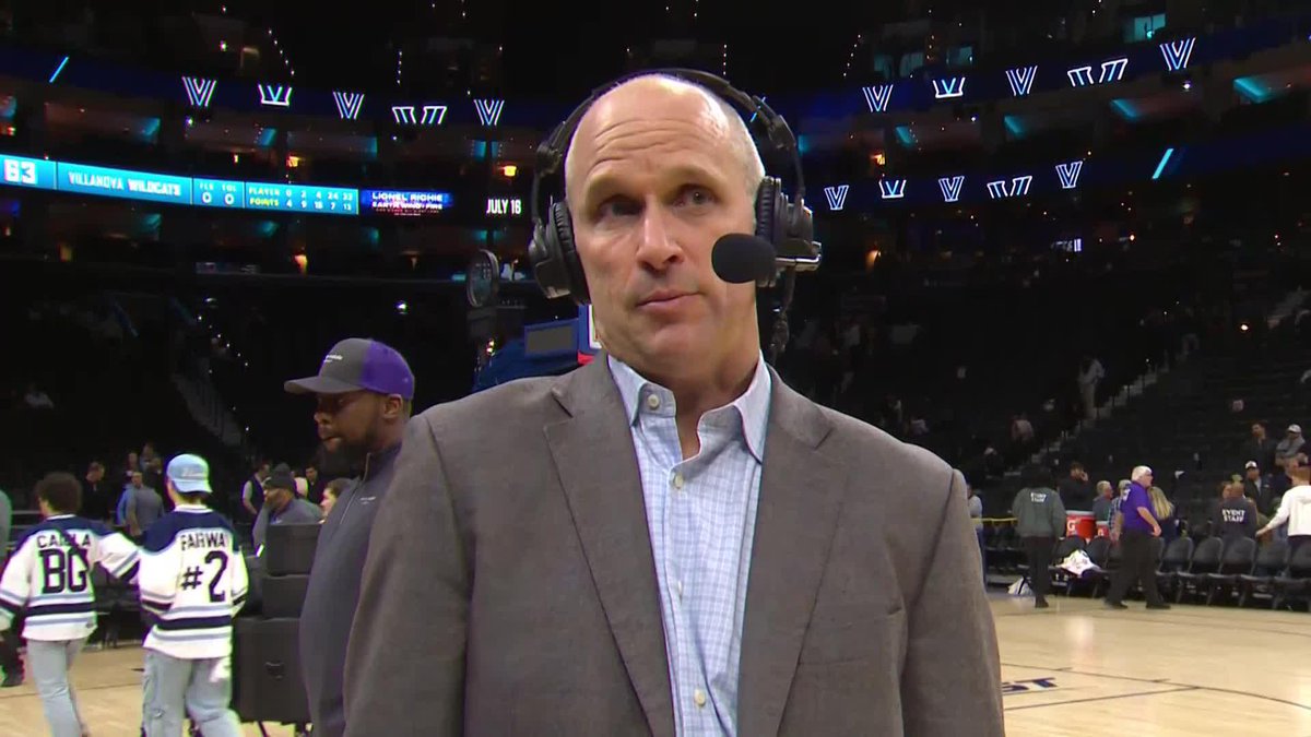 "I think I mismanaged my bench, probably for the last 2 weeks." 🗣️ Dan Hurley spoke on accountability as a coach with Jamal Mashburn after his Huskies bench showed up big in the win 🫡