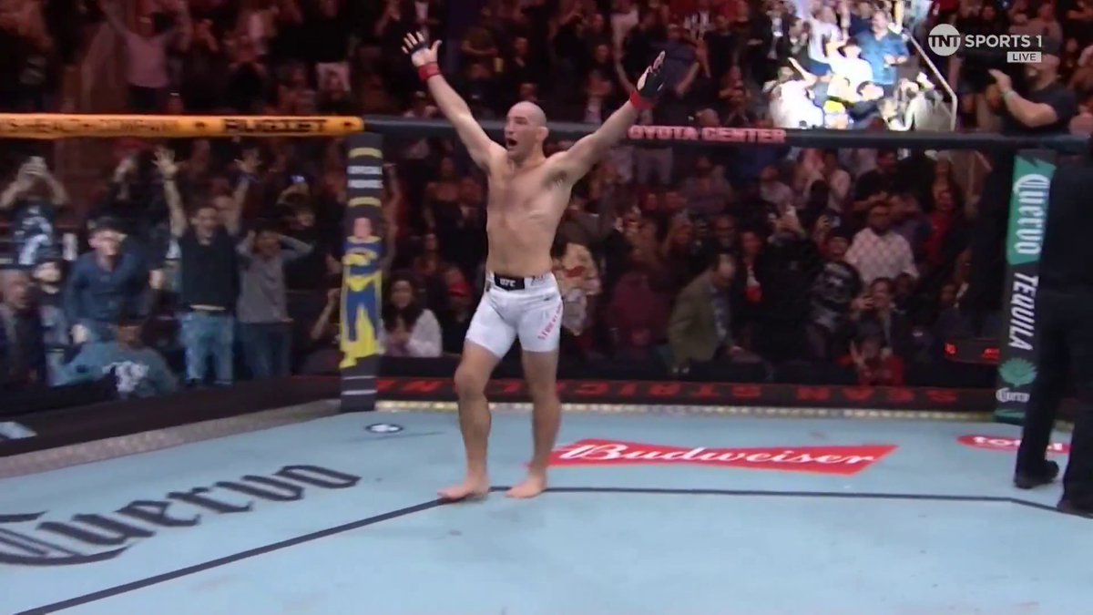 Sean Strickland just DOMINATED Anthony Hernandez! 🤯🤯🤯 #UFCHouston | LIVE on TNT Sports & discovery+