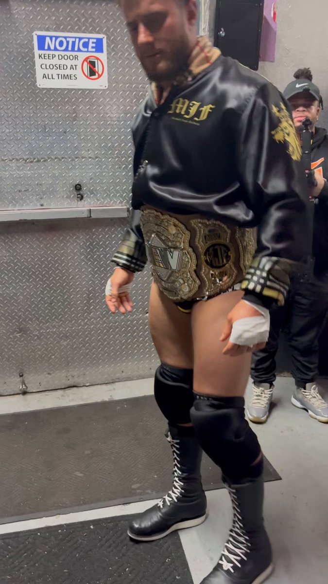 This entrance hard af icl