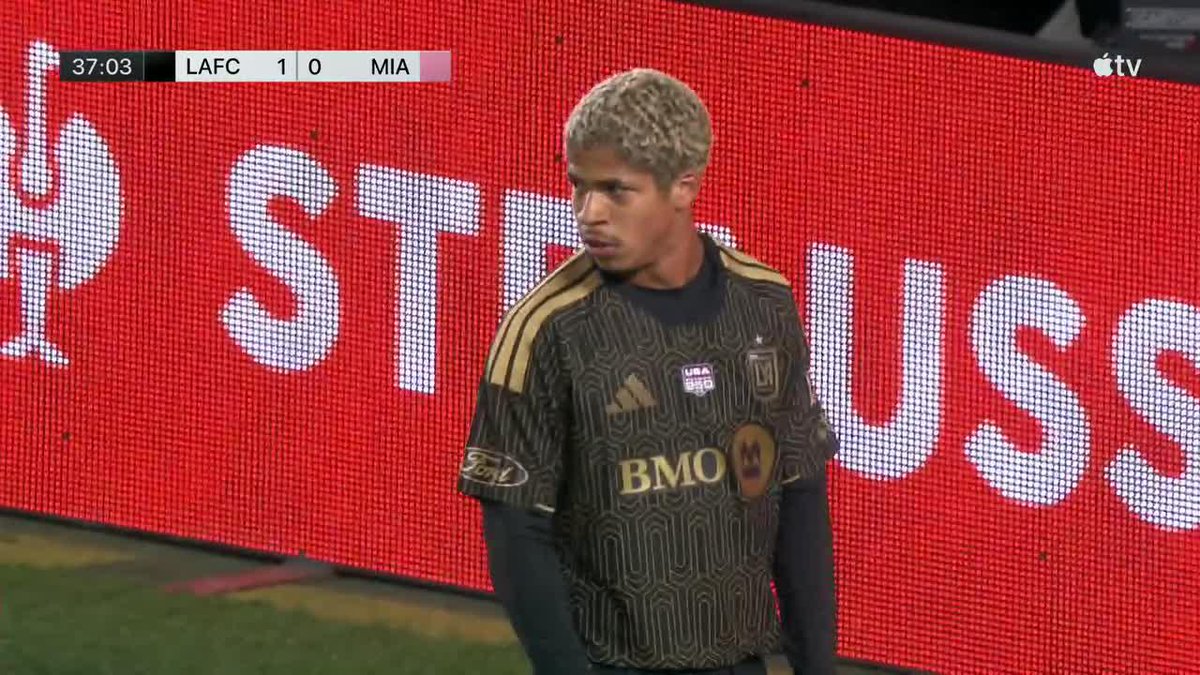 ¡¡NOOOO, CUIDADO MOTORCITO!! Rodri De Paul perdió la pelota en la mitad de la cancha, Sonny metió una gran asistencia y David Martínez definió a colocar para el 1-0 de LAFC vs. Inter Miami. 📹 Major League Soccer on Apple