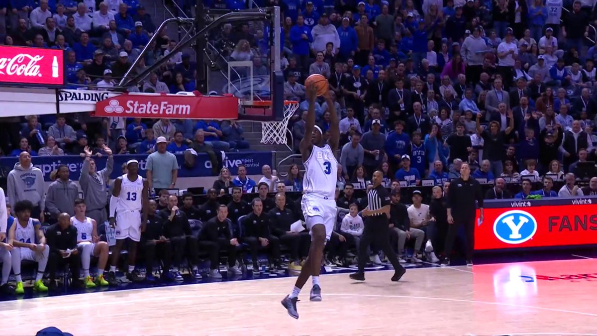 LIGHT WORK FOR AJ 🔥 The freshman is putting on a clinic vs. No. 6 Iowa State 🍿