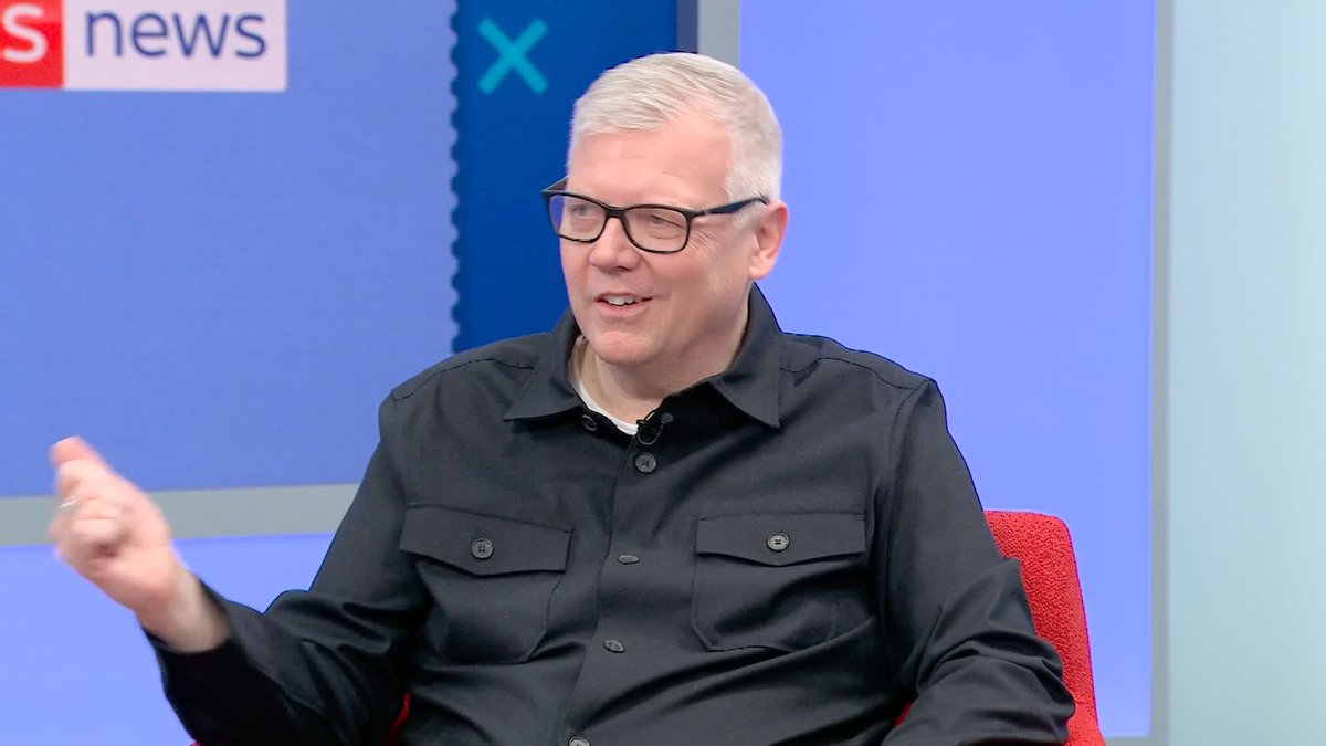 "If Arsenal don't win the league they absolutely would've bottled it" 😳 John Cross believes that a 'shocking' summer transfer window has ultimately let Arsenal down, with Mikel Arteta's side struggling in attack 🔴