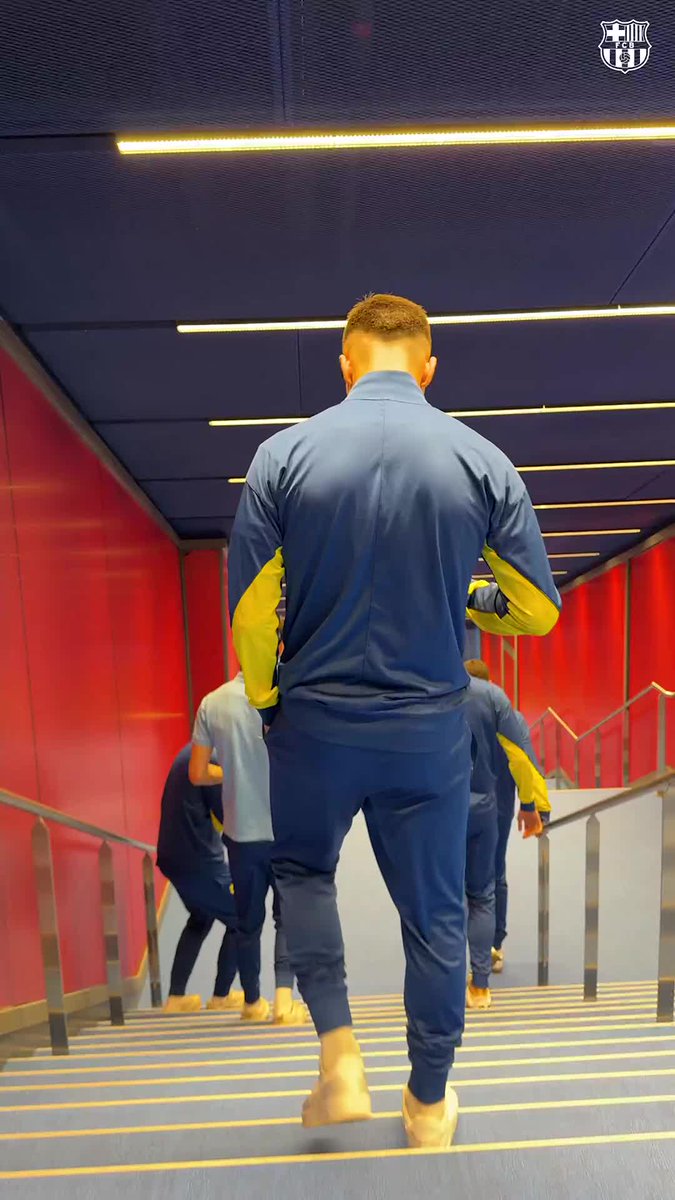 Join Roony on his way to the pitch. 🌱