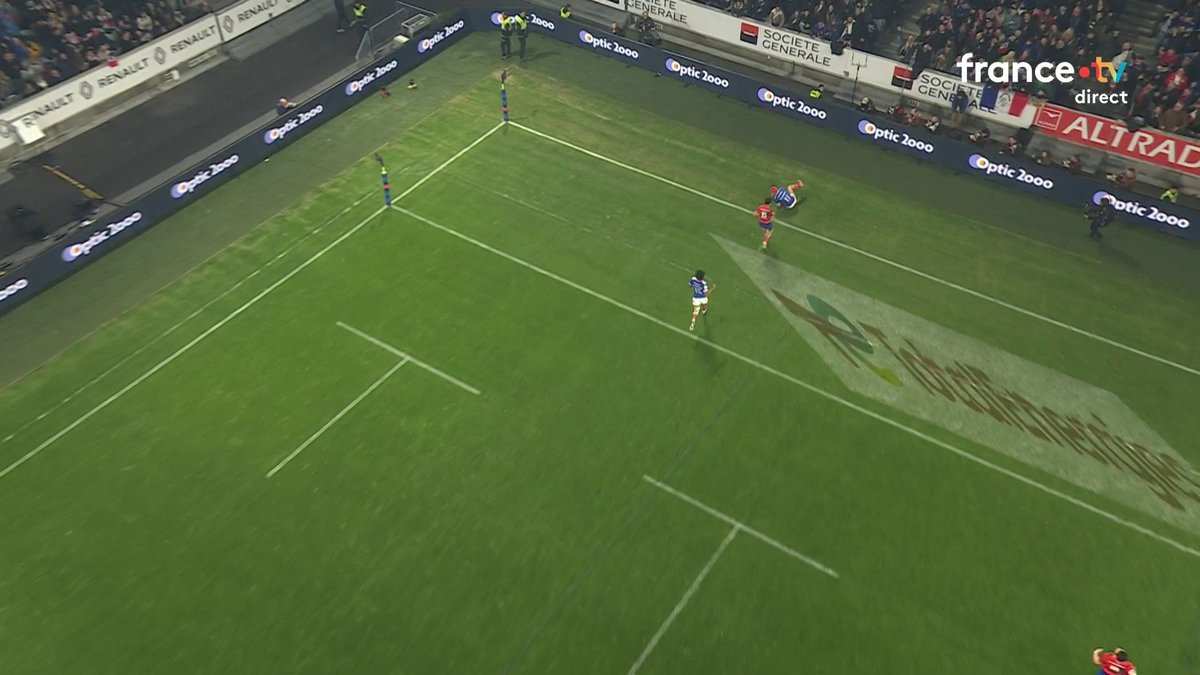 🏉 #GreatnessM6N | 🚀 La fusée LBB lancée par Antoine Dupont et ça fait déjà 7-0 pour les Bleus ! #FRAITA 🇫🇷⚡️🇮🇹 en direct :