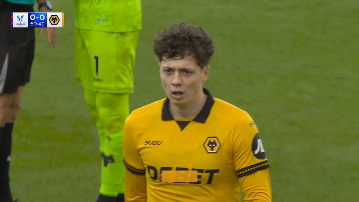 Krejci receives his second yellow card of the afternoon for kicking the ball away 🟥 Rob Edwards won't be happy with that one.