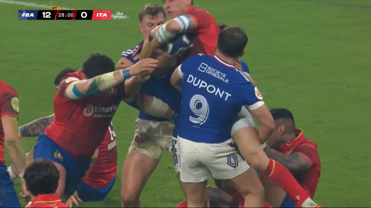 Antoine Dupont 🇫🇷 is an astoundingly brilliant rugby player - in all aspects of the game.
