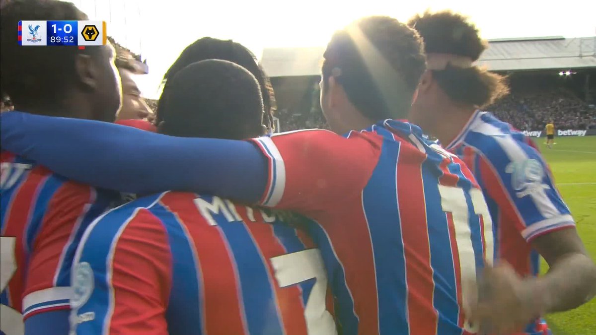 Evann Guessand scores his first goal for Crystal Palace and what a time to get it 💥
