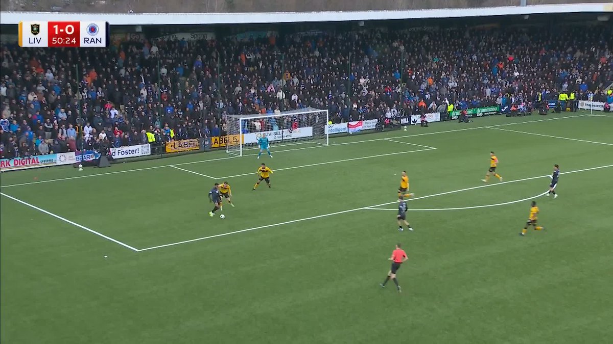 Shortly before Livingston’s second goal and Cristian Montanos’s red card, Jerome Prior made another brilliant save 🧤