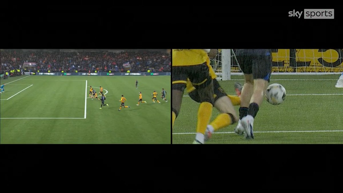 🗣️ “The referee called it wrong on the pitch.” 🗣️ “I think it’s a red card and a foul. I don't think it's a penalty." The Sky Sports studio look at Rangers’ claim for a foul on Mikey Moore towards the end of their draw at Livingston ⤵️