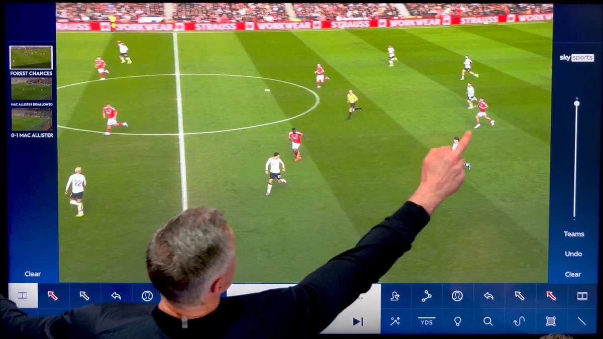 "It's one of the best midfield three's in the Premier League" Jamie Carragher analyses how Nottingham Forest's midfield caused problems for Liverpool 🔍