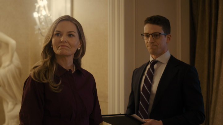 THE Jennifer Morrison on THE Night Agent?!?