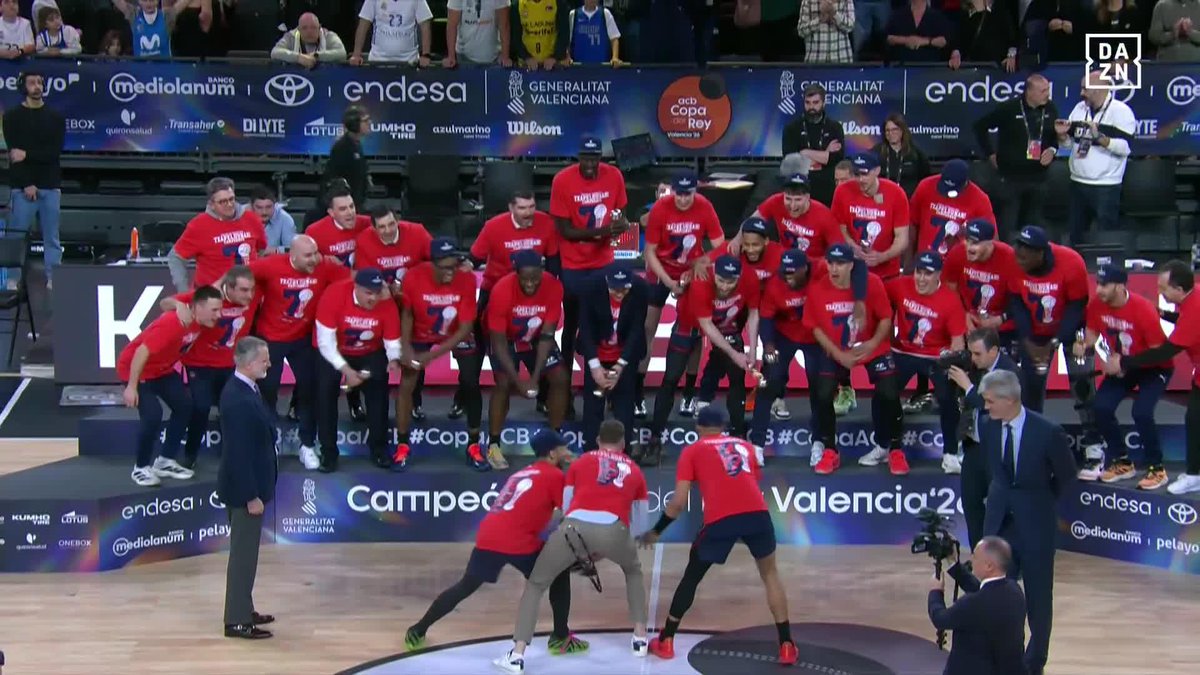 BASKONISTAS... ES EL MOMENTO QUE LLEVABÁIS ESPERANDO MUCHOS AÑOS 🔵🔴 Kosner Kosner Baskonia LEVANTA AL CIELO DE VALENCIA LA #CopaACB 2026 🏆✨ #CopaACBxDAZN 🏀