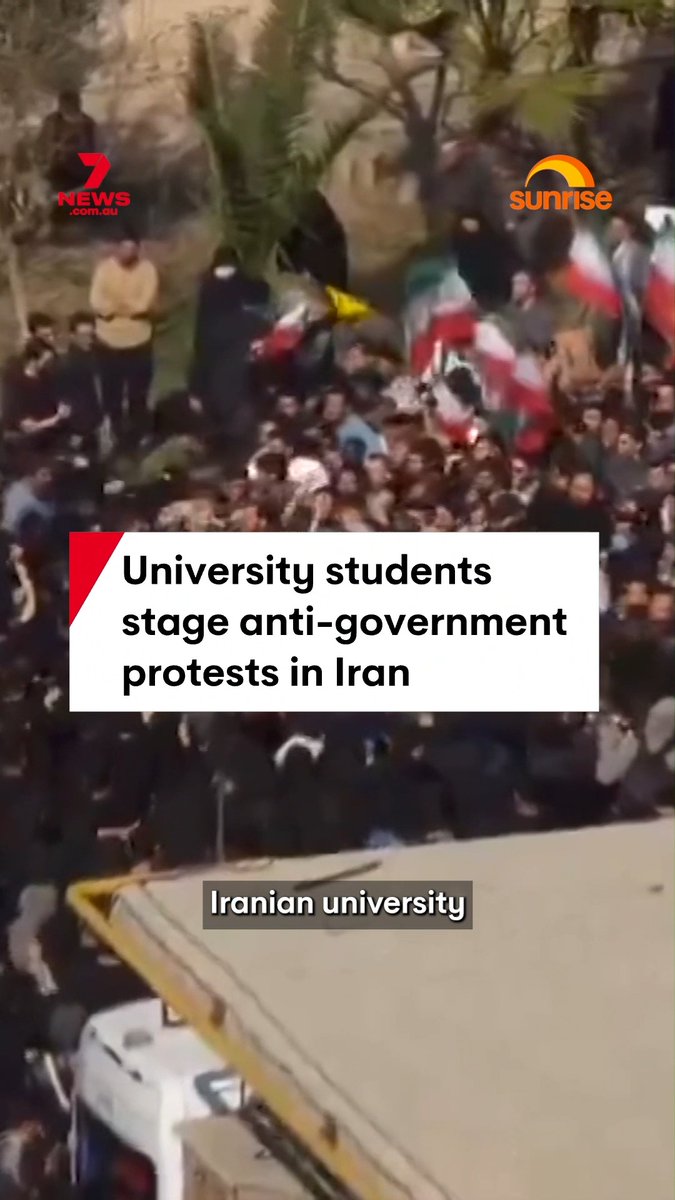 Iranian university students have launched a wave of new protests across the country, calling for the return of exiled prince Reza Pahlavi and for a mourning period for protesters who have been killed. #iran #protest #university #tehran #rezapahlavi