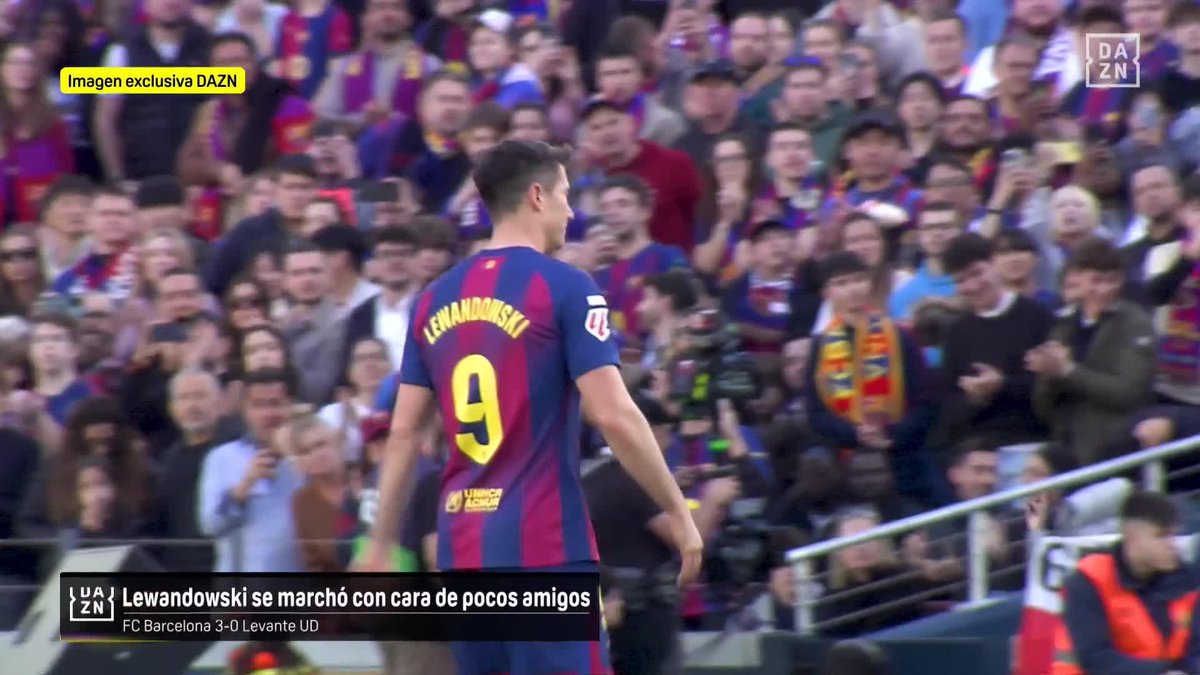 La reacción de Lewandowski tras ser sustituido #ElPost