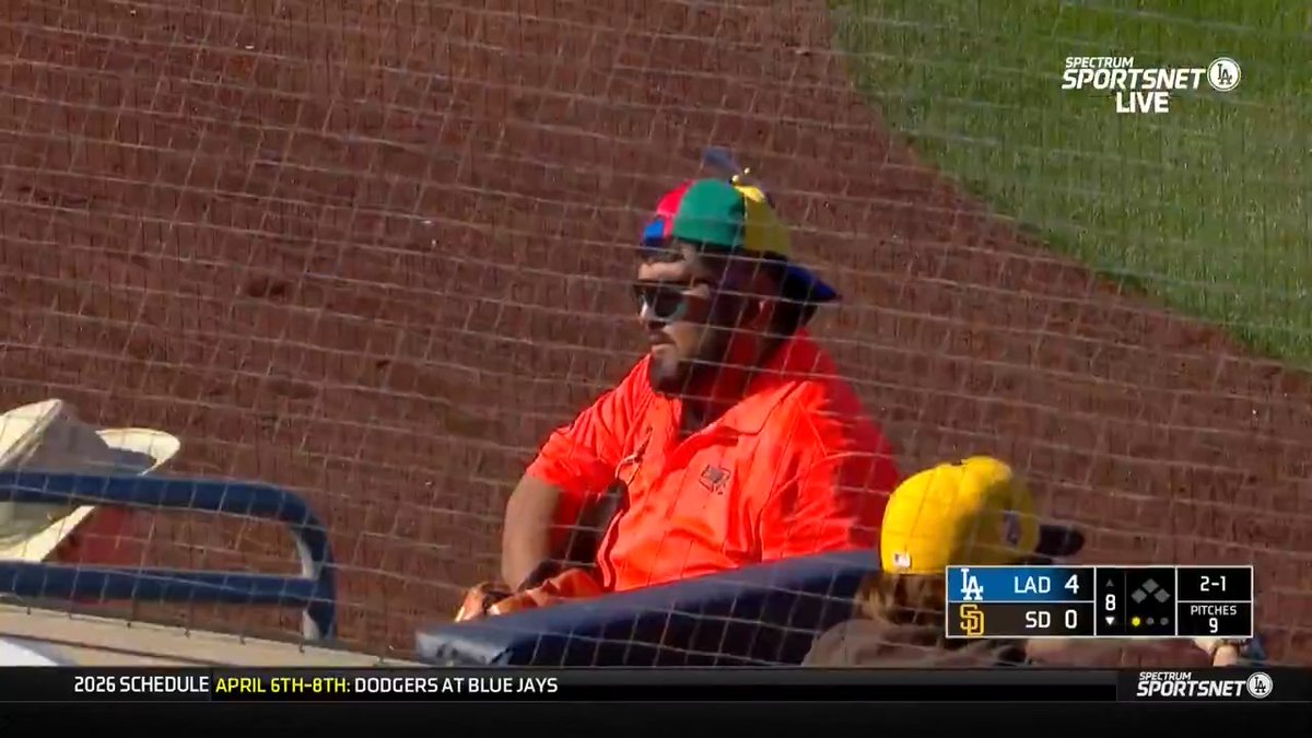 The cinnamon sticks guy is in midseason form 🤣🔊