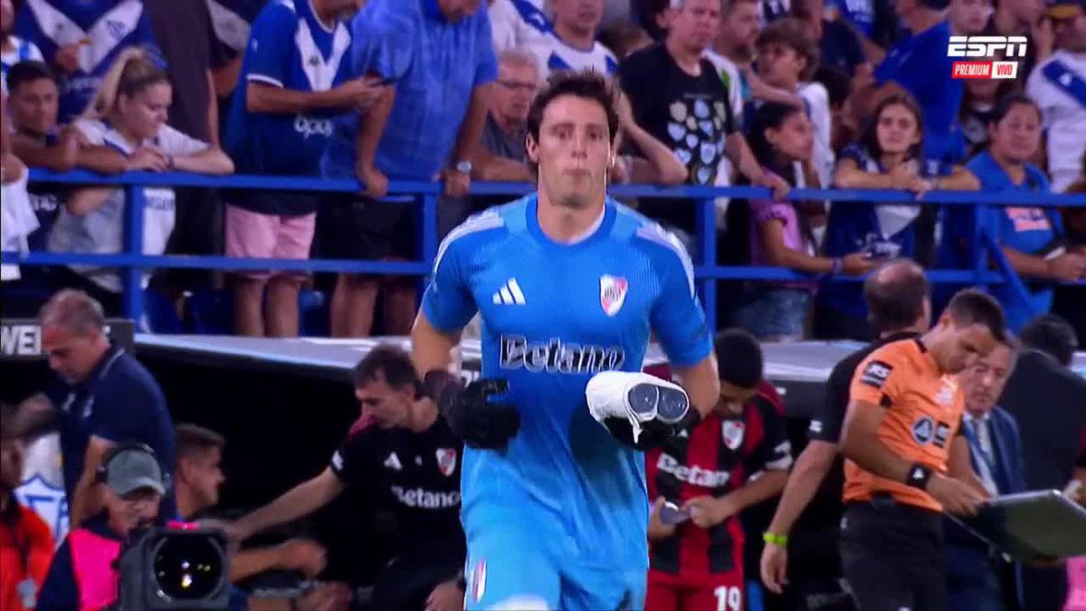 "Armani": Porque fue reemplazado por Santiago Beltrán en el partido de River ante Vélez