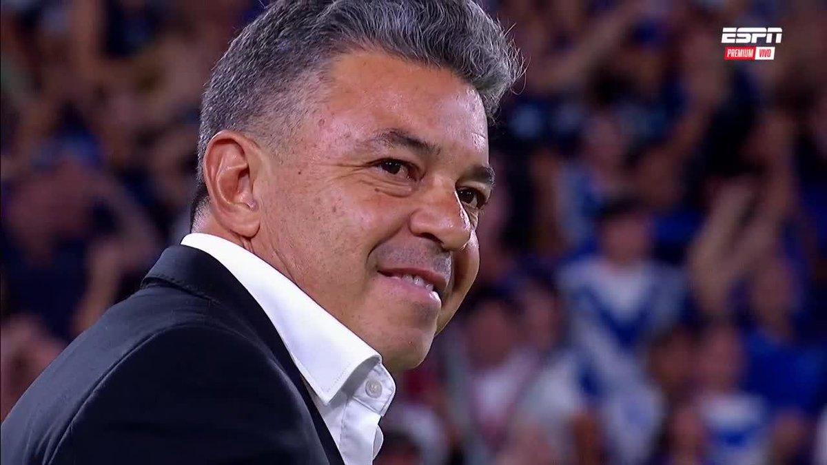 ¿EL MUÑECO QUERÍA SEGUIR JUGANDO? Queja de Marcelo Gallardo tras la derrota 0-1 de River ante Vélez y saludo con Guillermos en el Amalfitani. 📺 ESPN Premium | Suscribite al Pack Fútbol en