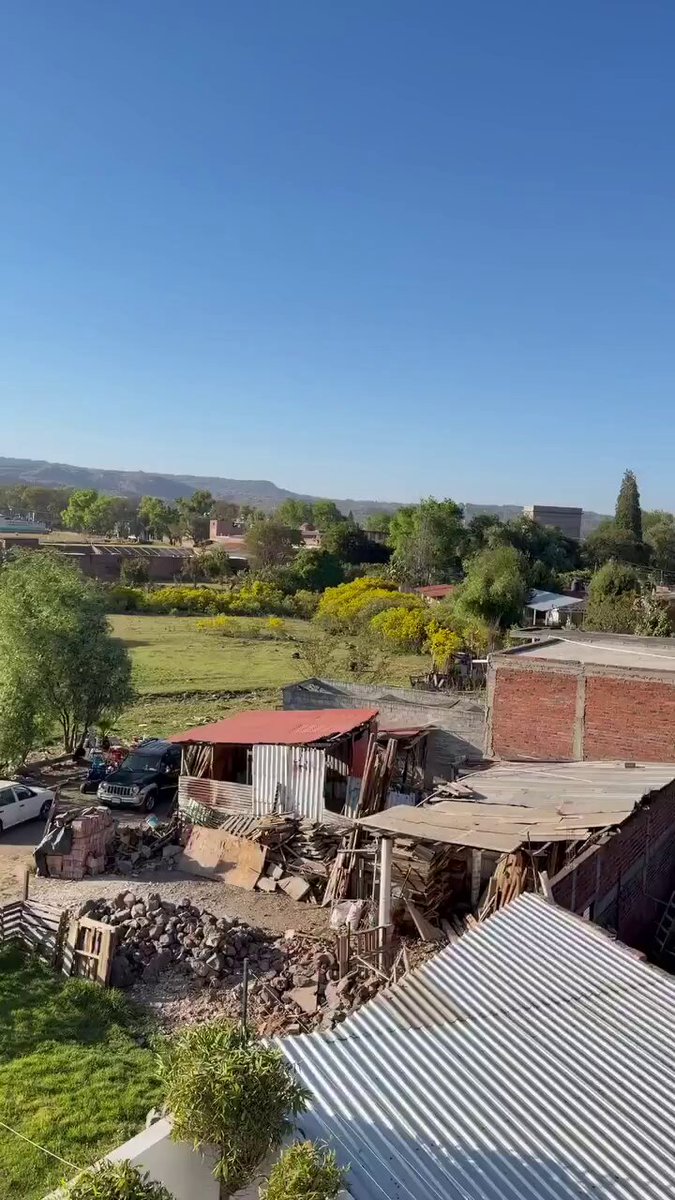 BREAKING: 🇲🇽 Heavy clashes are being reported in the town of Zacapu, Michoacán.