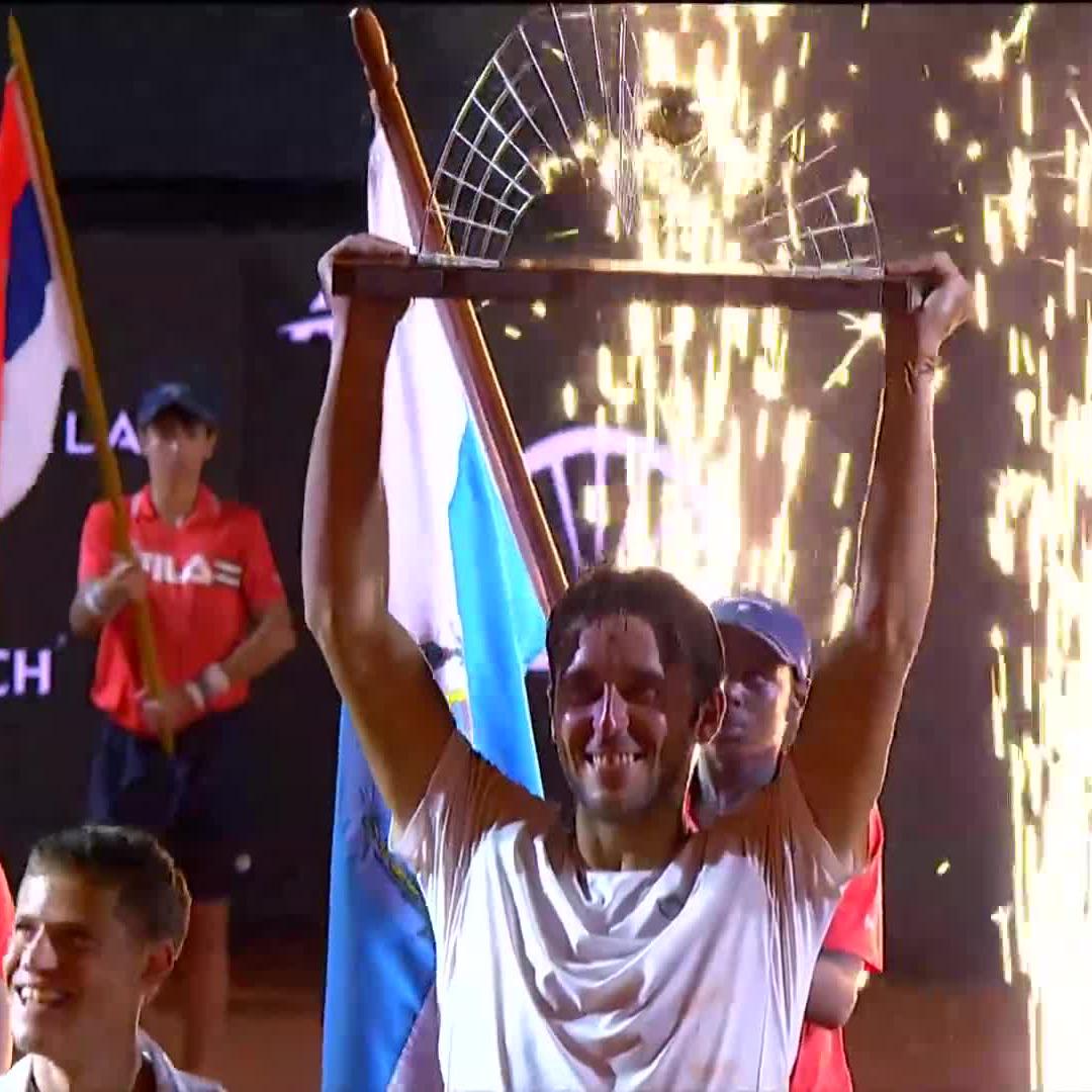 When Tomas Etcheverry was 10 years old, a new household pet arrived into his family. He decided to call it Roland-Garros. Naturally, Etcheverry's first ATP title comes on a clay court 🧡 Rio Open